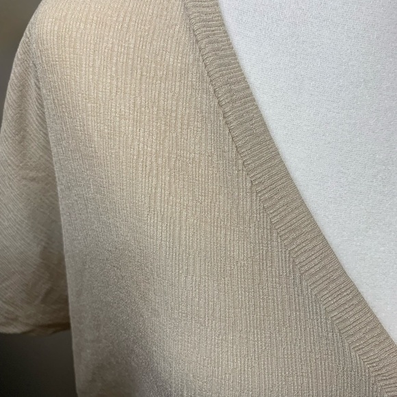 Zara Crop Top. Cream color size Small. Ribbed. - Picture 3 of 8